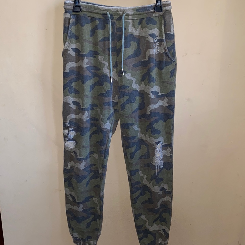 American Eagle camo sweatpants- *5 for $25 sale